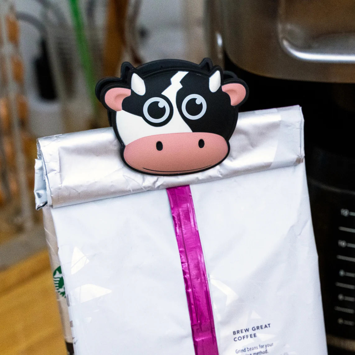 Cow Talking Bag Clip - Image 3
